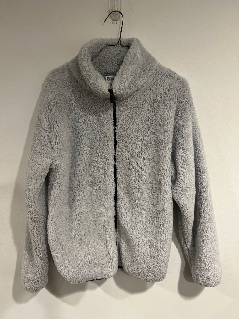 VICTORIA’S SECRET PINK Cozy Light Gray Sherpa Zip Jacket